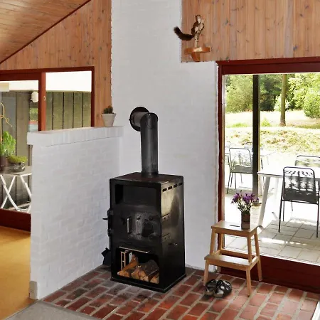 6 Person Holiday In Oksb L Ferienhaus Mosevrå